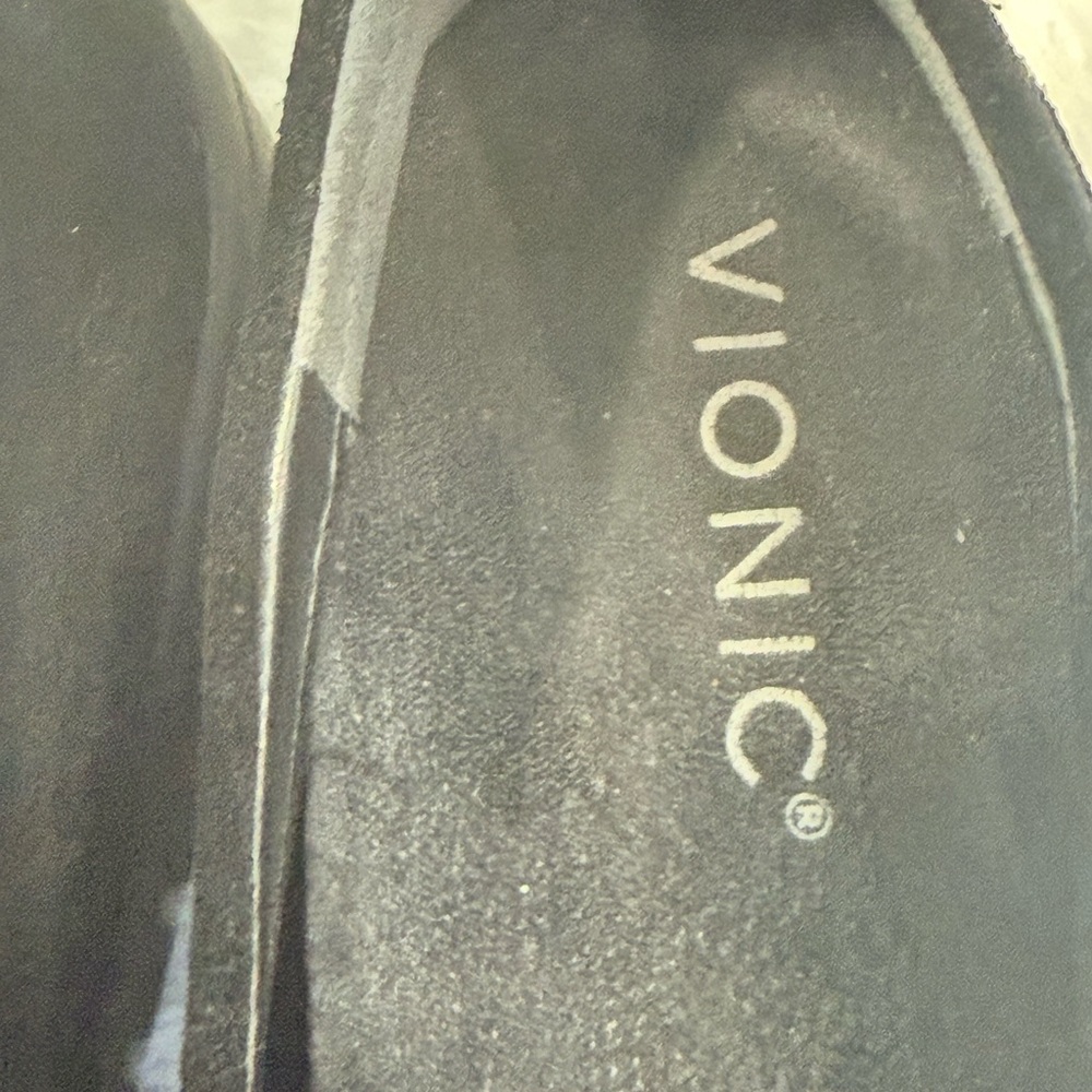 Vionic Uptown Black Suede Loafers Sz 8 - Picture 12 of 12